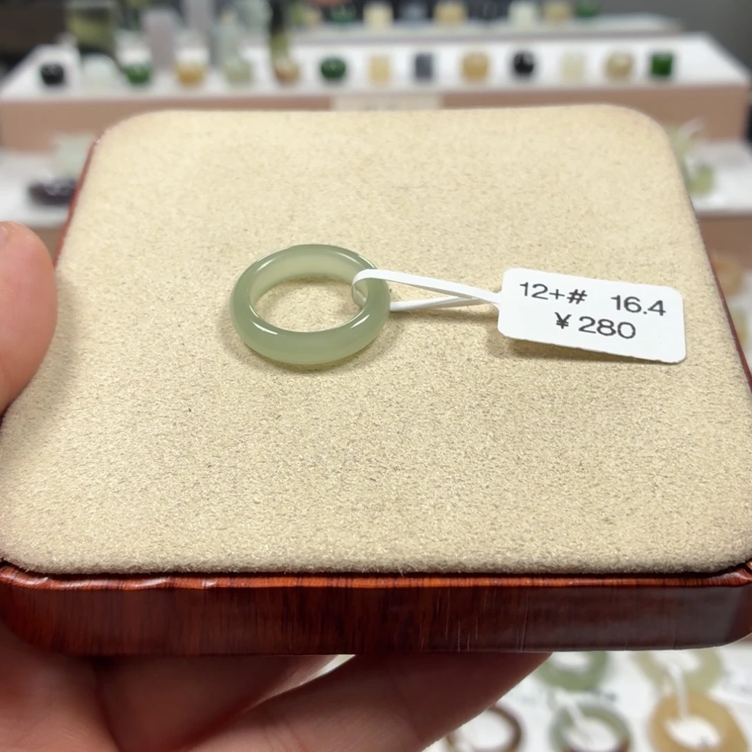 炸***‘和田玉未镶嵌戒指16.4