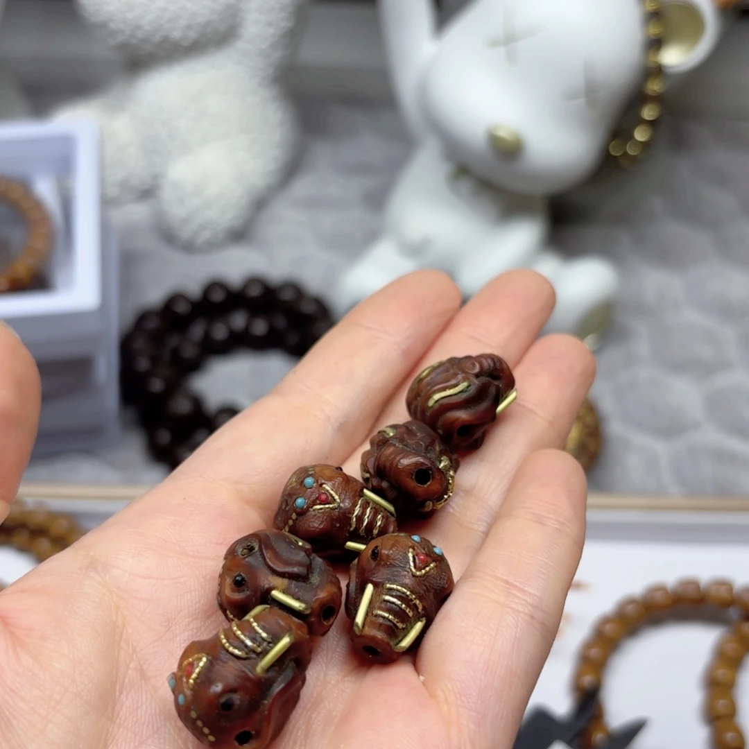 【闪购商品】紫金鼠吊坠紫金鼠单颗三通