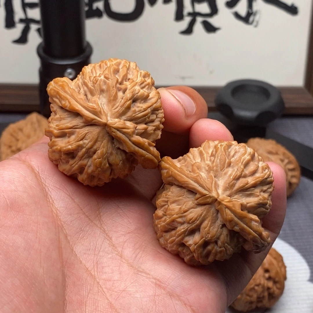 J***M把件文玩核桃全品43白狮子
