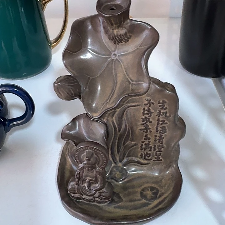 主人杯一个，瓷。。品茗瓷