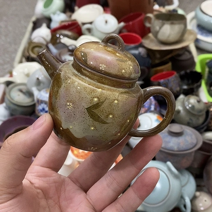陶瓷艺术品及陶瓷壶