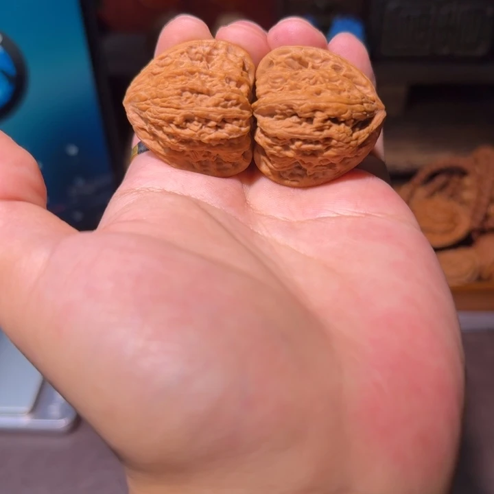 文玩核桃吊坠全品35三角密纹