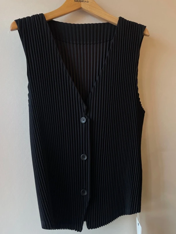 莫若衣新款6531个性百搭褶皱马甲