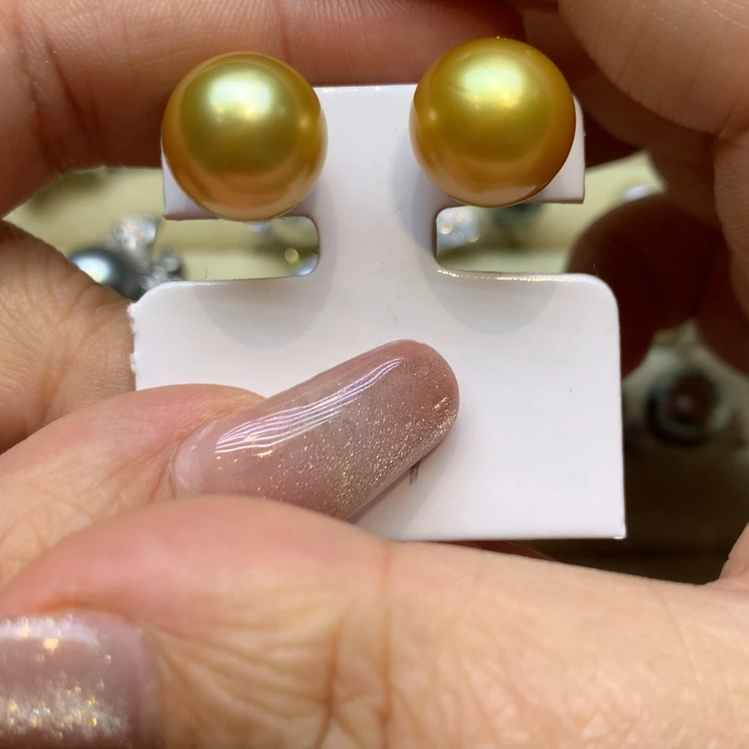 18K金镶嵌耳饰海水珍珠