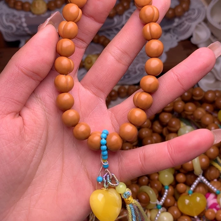 猴头核桃吊坠屁桃手持10