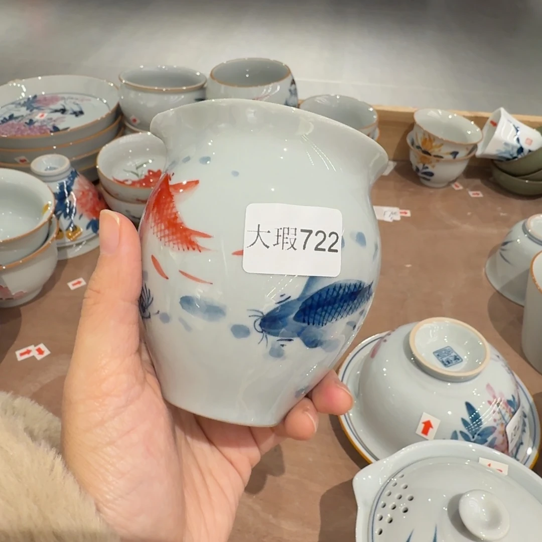 釉下手绘茶具微瑕