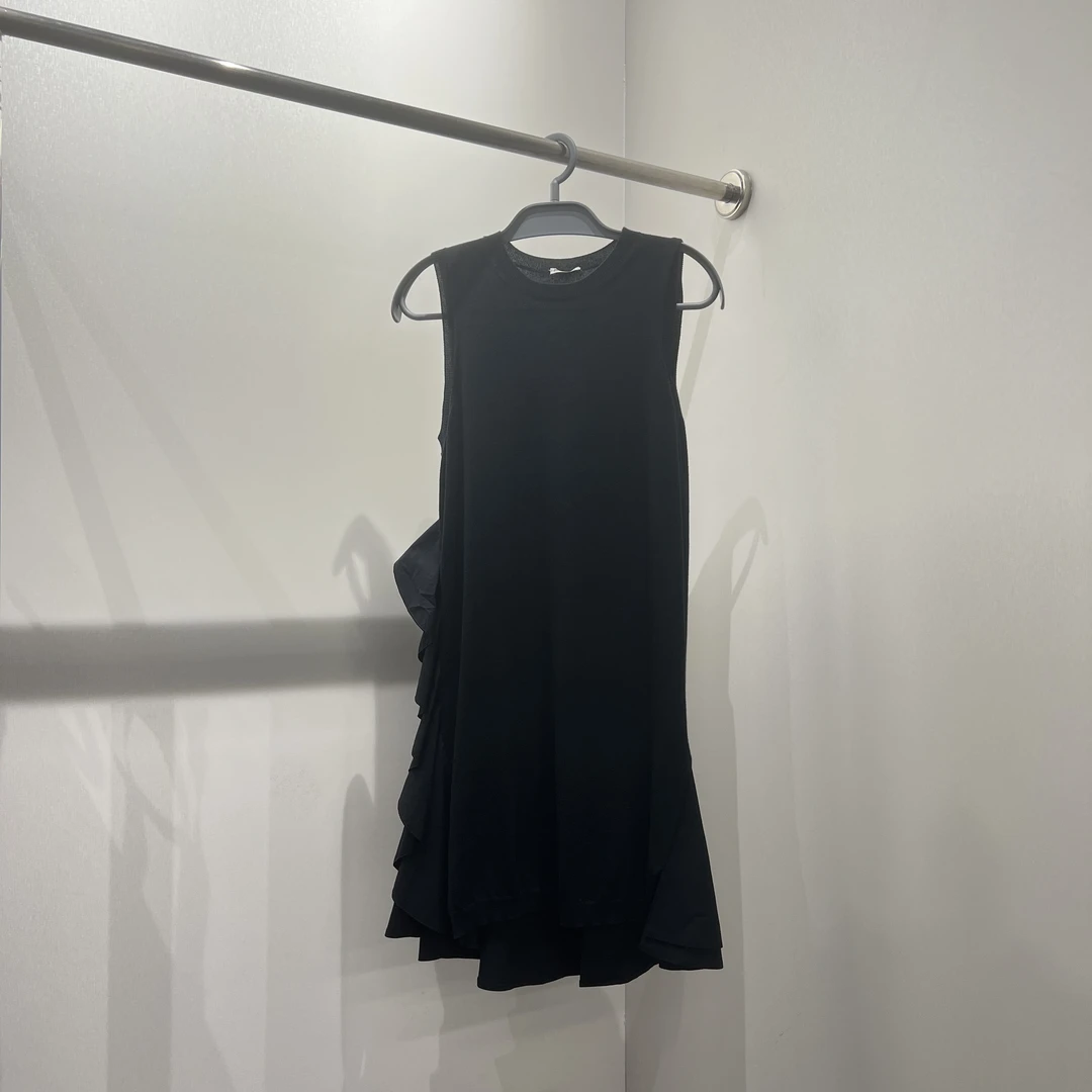 99新 MIU MIU/缪缪 xxb08/黑色针织无袖连衣裙 针织 38码