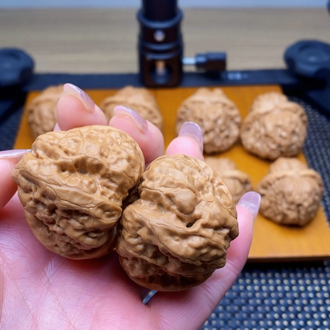 文玩核桃把件边39左右