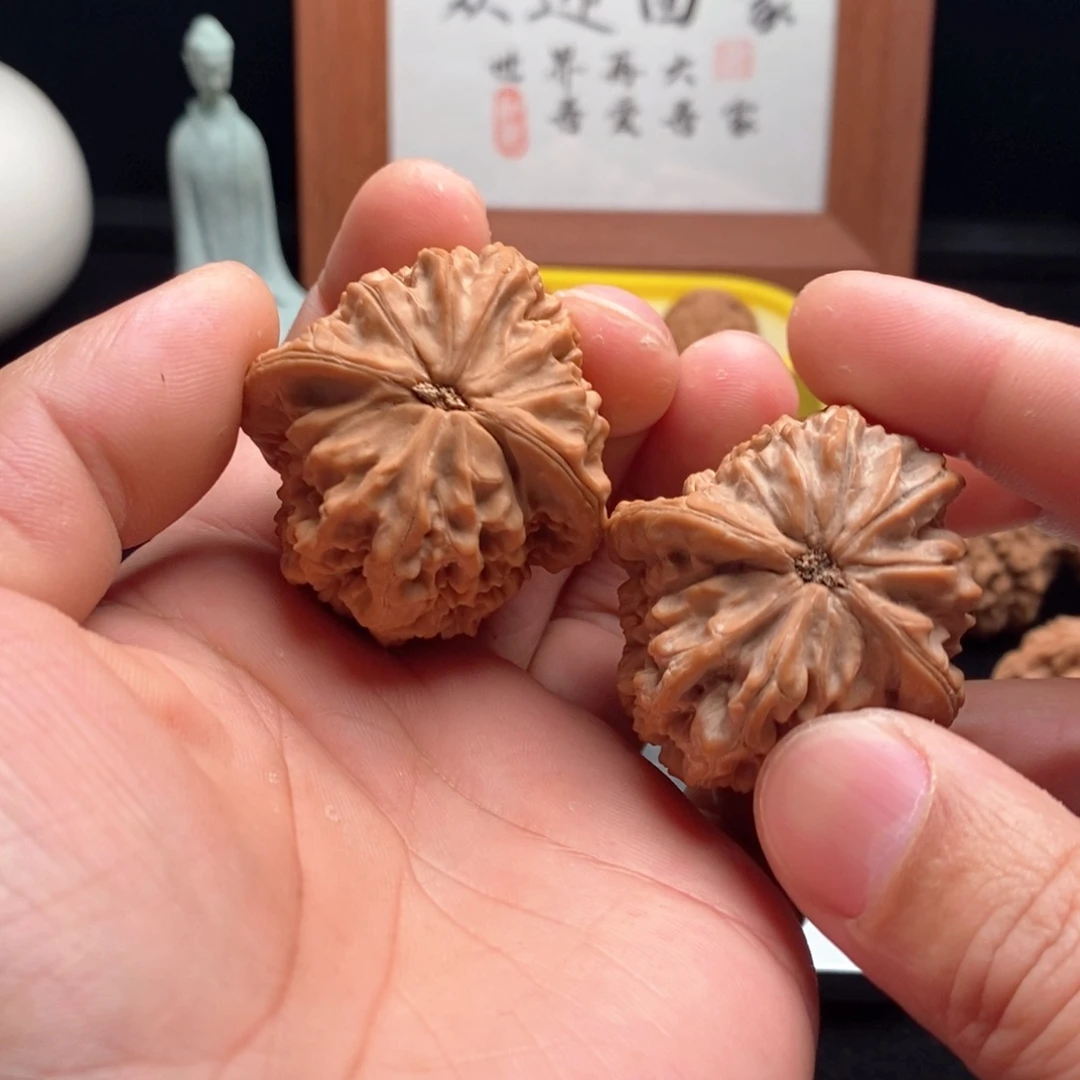 文玩核桃吊坠k**s马老四41