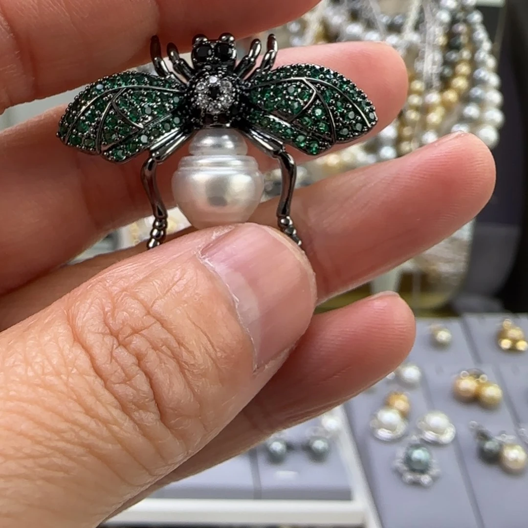 海水珍珠颈饰银S925镶嵌一****?