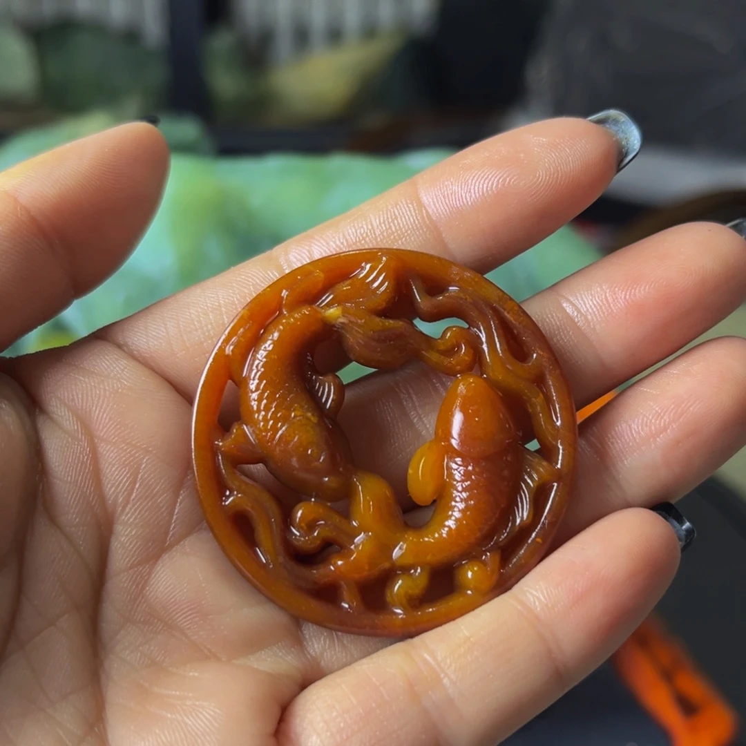 梁***来蛇纹石玉未镶嵌原石