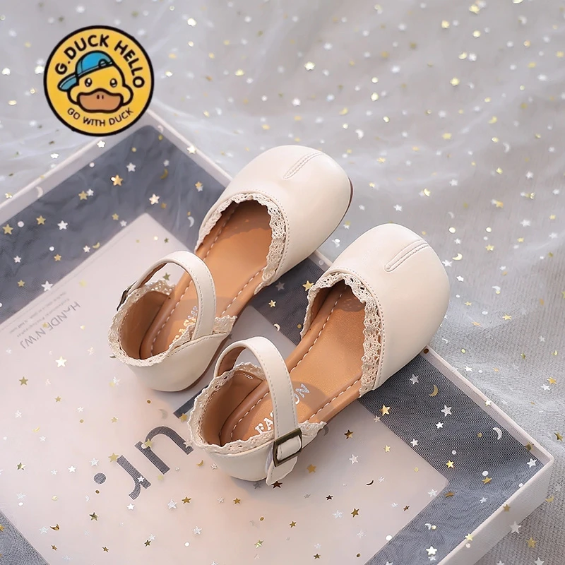 小黄鸭女童凉鞋2025夏季新款儿童小香风公主鞋女宝宝鞋软底皮鞋