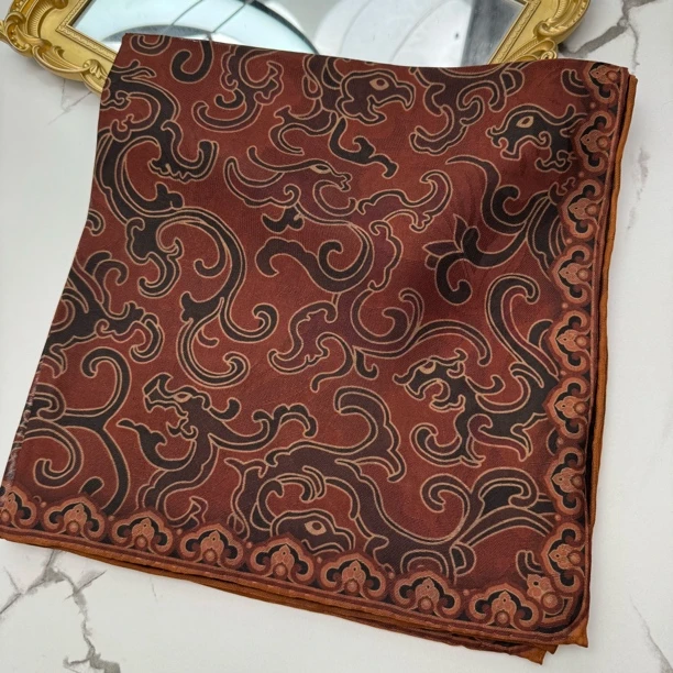 丝纡 莲理枝 四经绞萝桑蚕丝香云纱135*135方巾