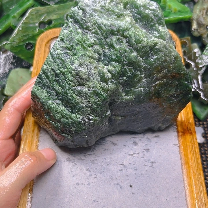 未镶嵌和田玉珠宝半成品小*人