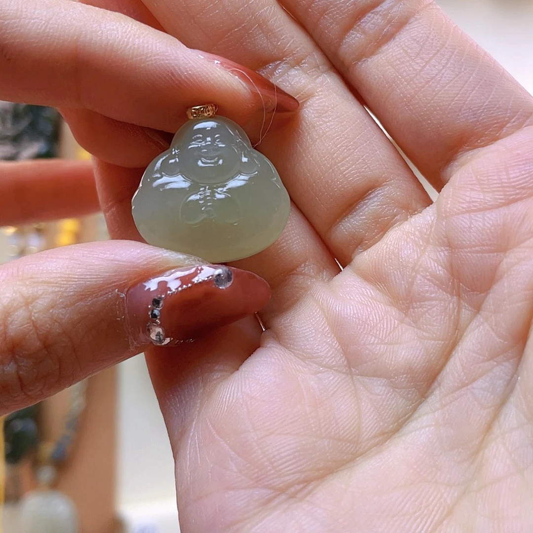 和田玉吊坠(赠链)18K金镶嵌阿*苗