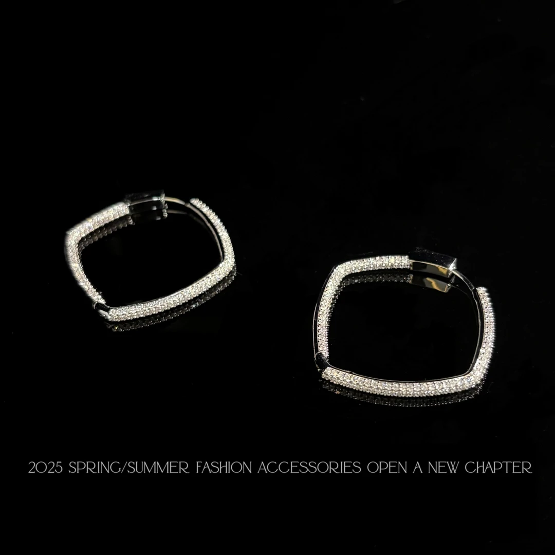 铜合金耳饰 镀白金 2025款C2686【碎冰方环】BOBAOLI 耳环