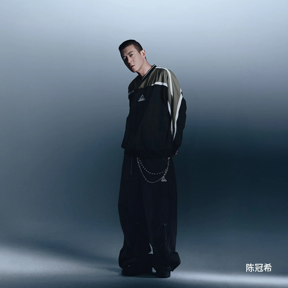 阿迪达斯 Originals三叶草陈冠希同款宽松运动伞裤 JD5415