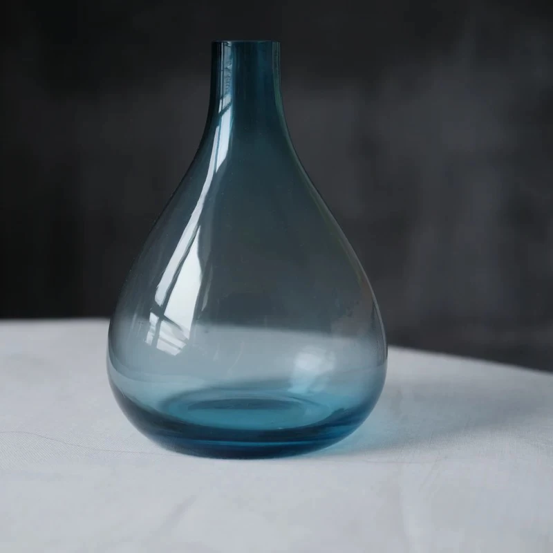 蓝色花瓶/艺术//