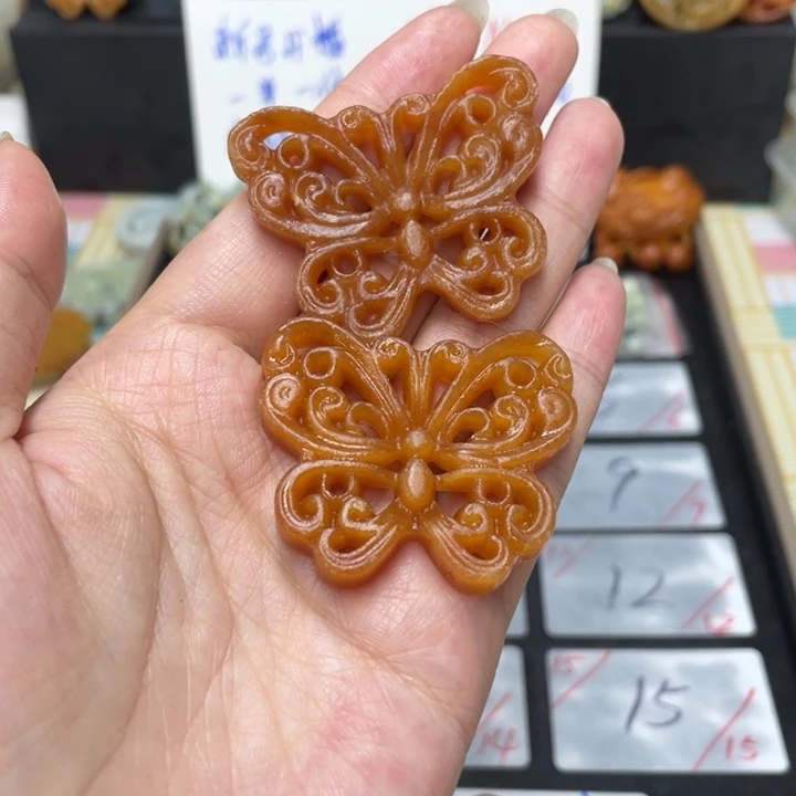 羲***和蛇纹石玉合金颈饰