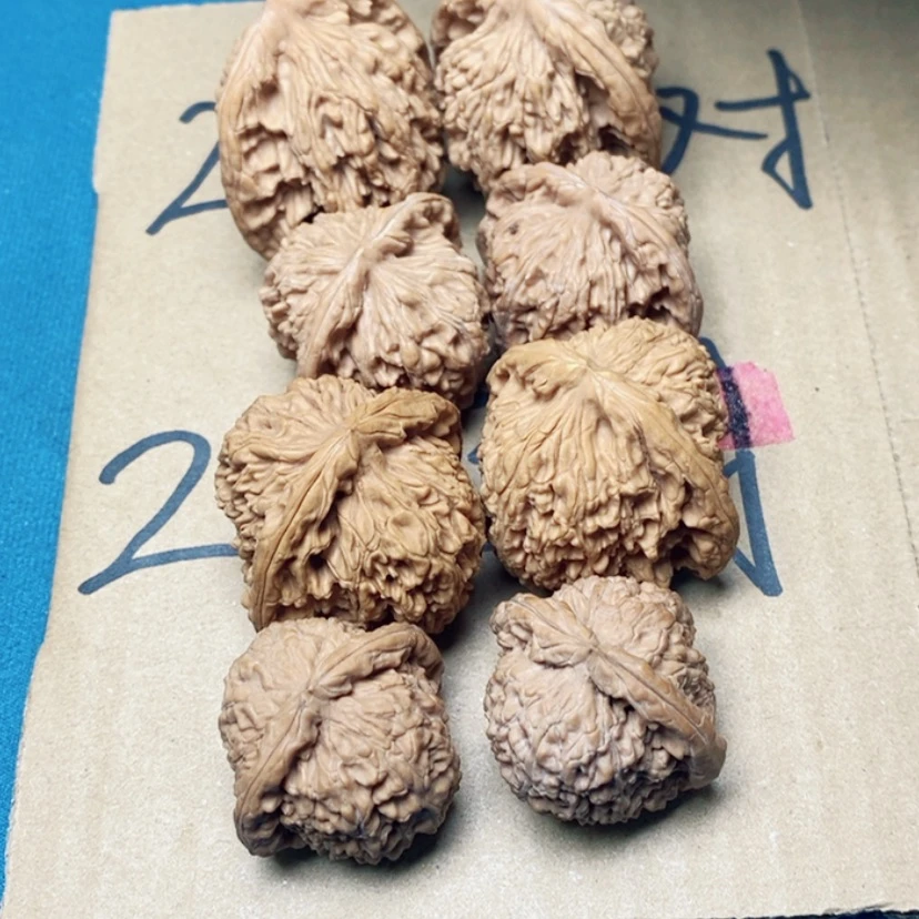 【闪购商品】文玩核桃吊坠张****年19:19:19.19