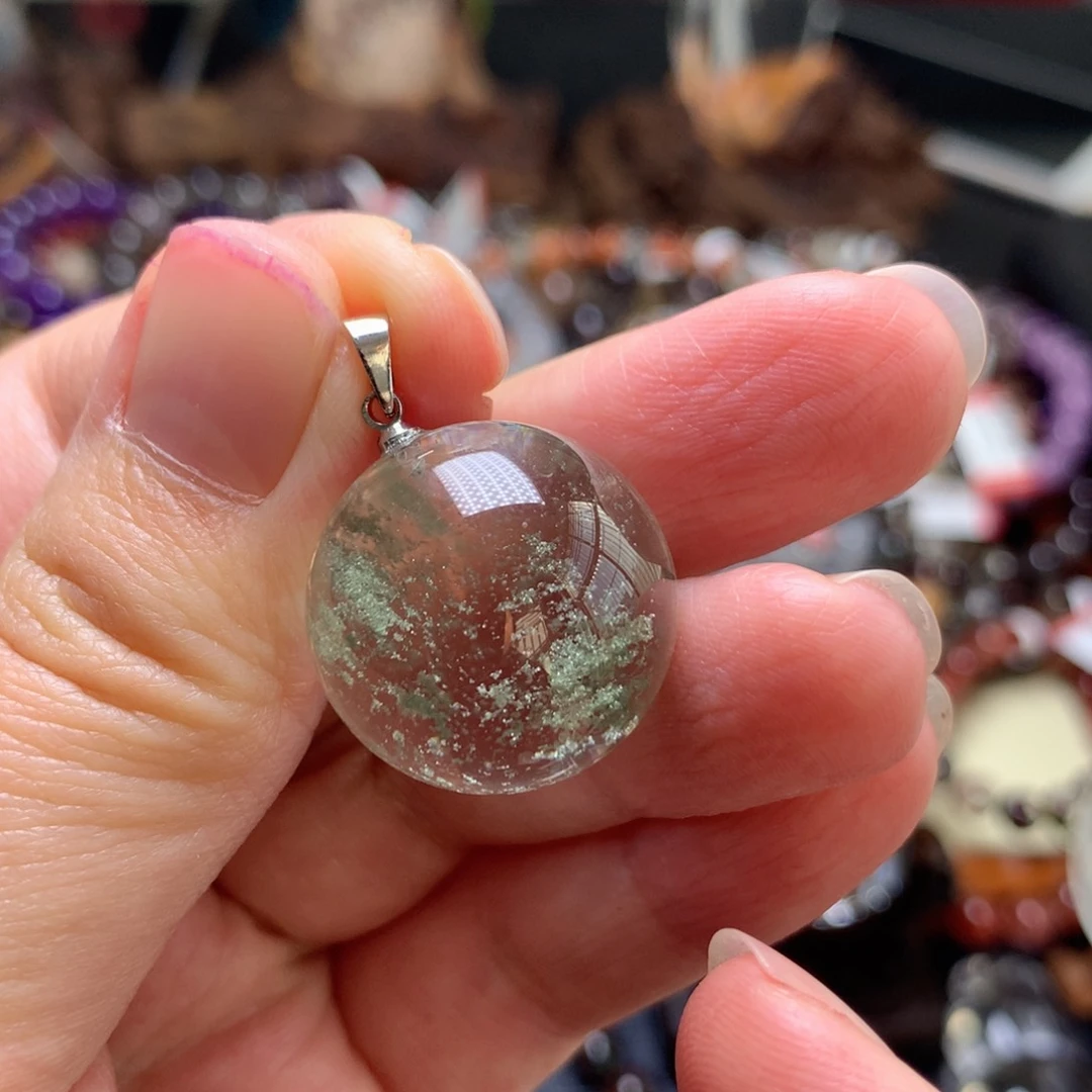 水晶吊坠(赠链)未镶嵌