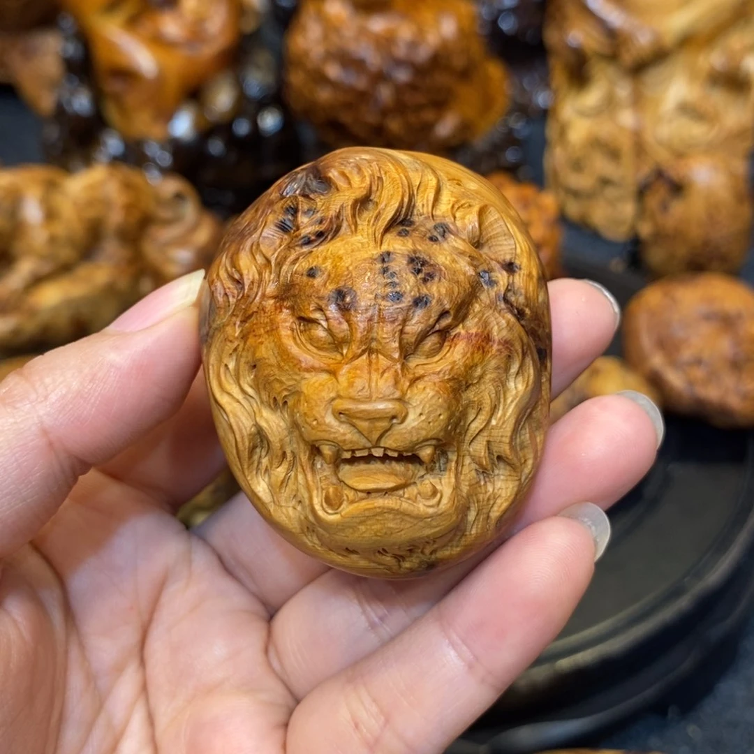 柏木（崖柏）?****太行精品陈化黑金独留手把件