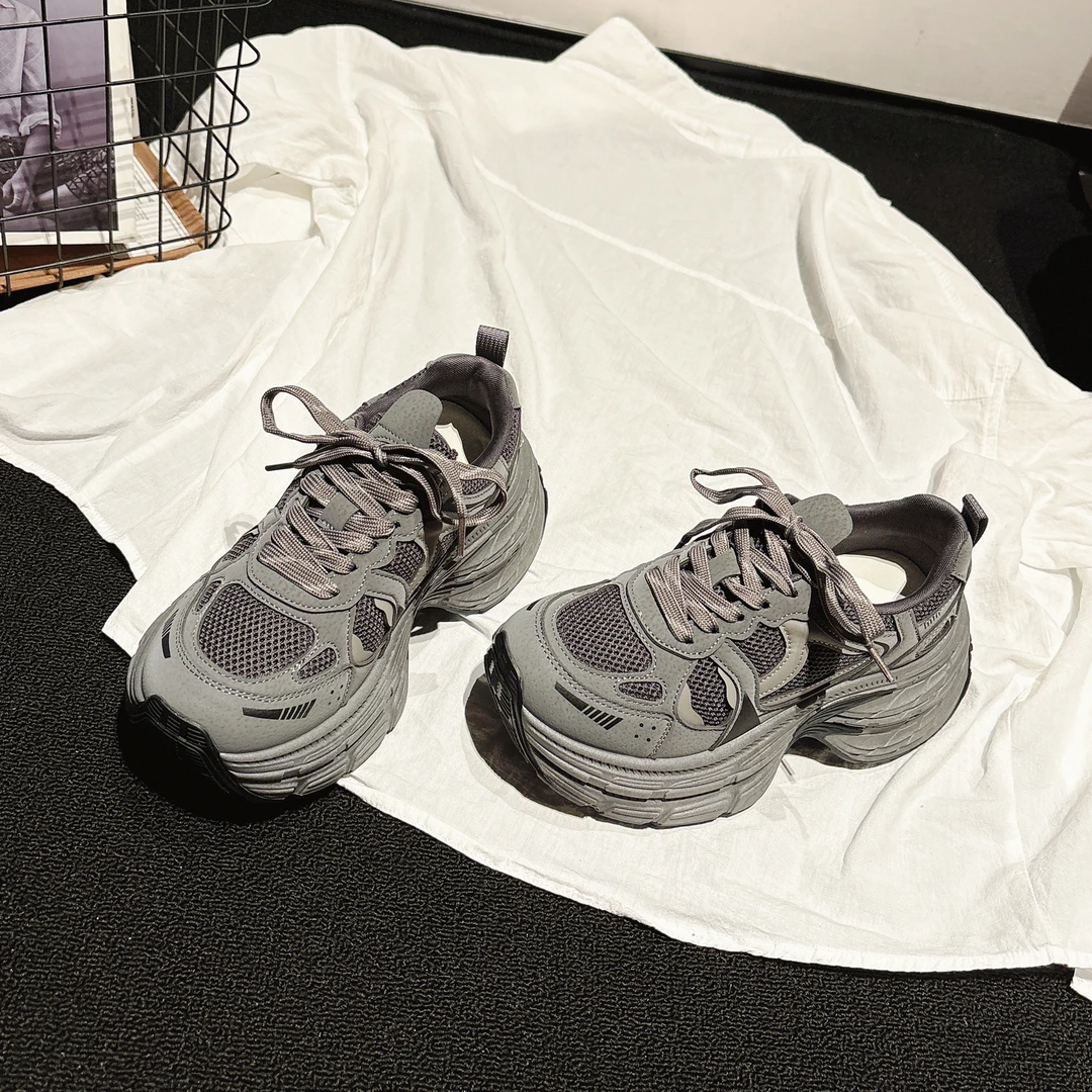 暗黑风~厚底增高真皮系带老爹鞋女2025秋新款休闲鞋ins风休闲女鞋