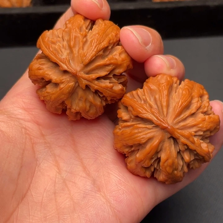 吊坠文玩核桃秦岭野生核桃文玩