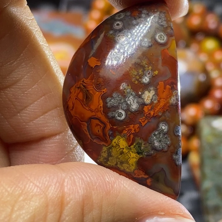 玛瑙/玉髓颈饰未镶嵌然*