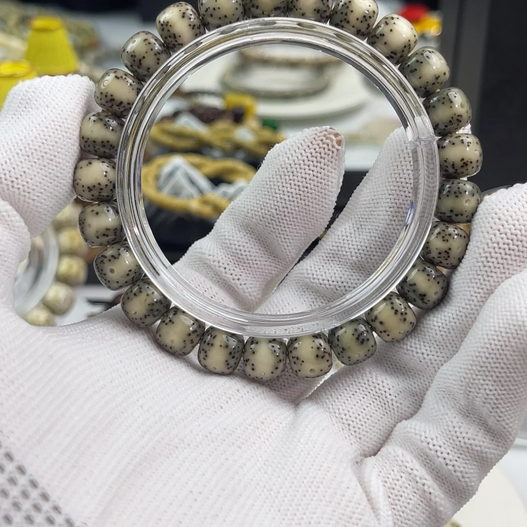 手串星月菩提石玉精抛9×8一线天绿包白