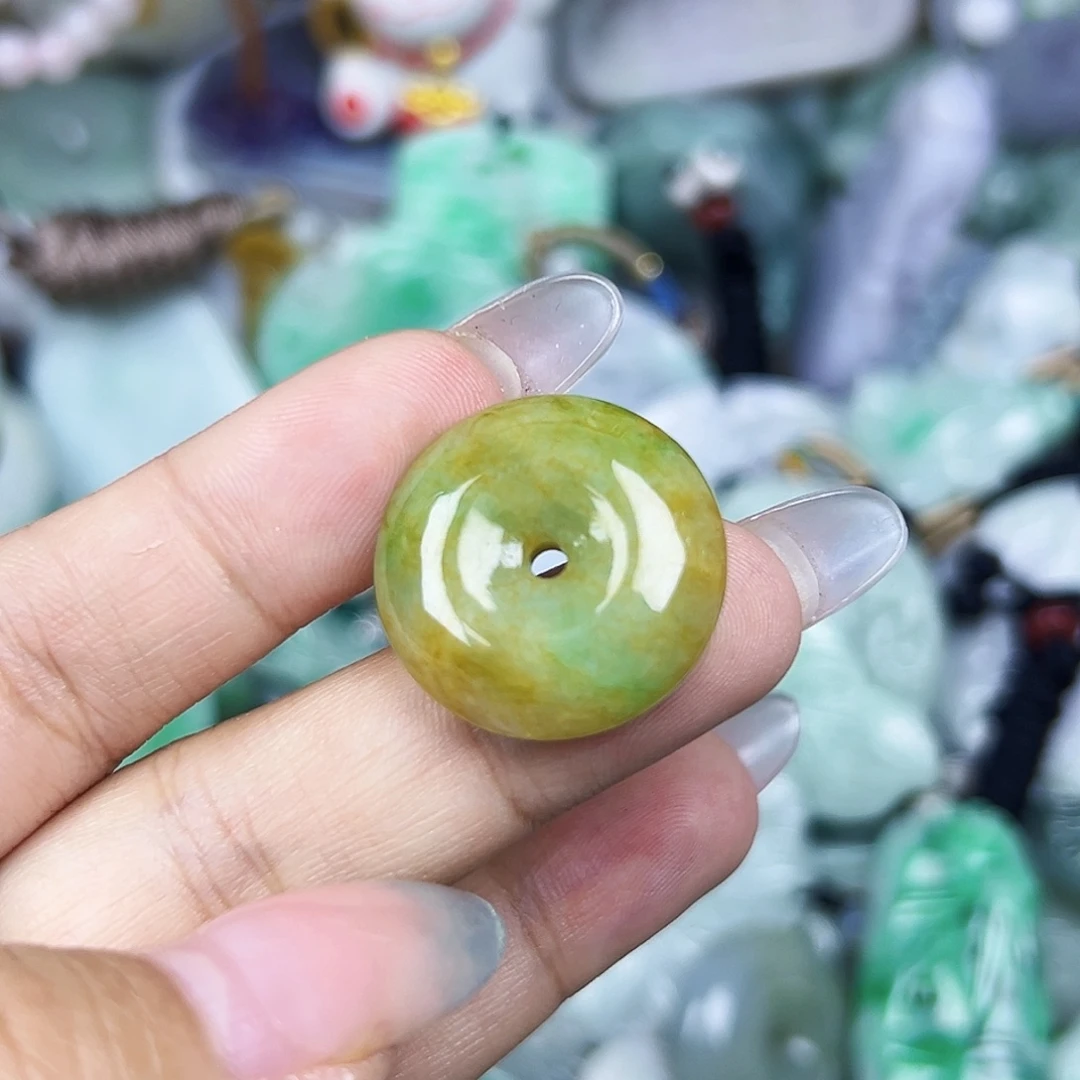 翡翠未镶嵌吊坠(不含链)211