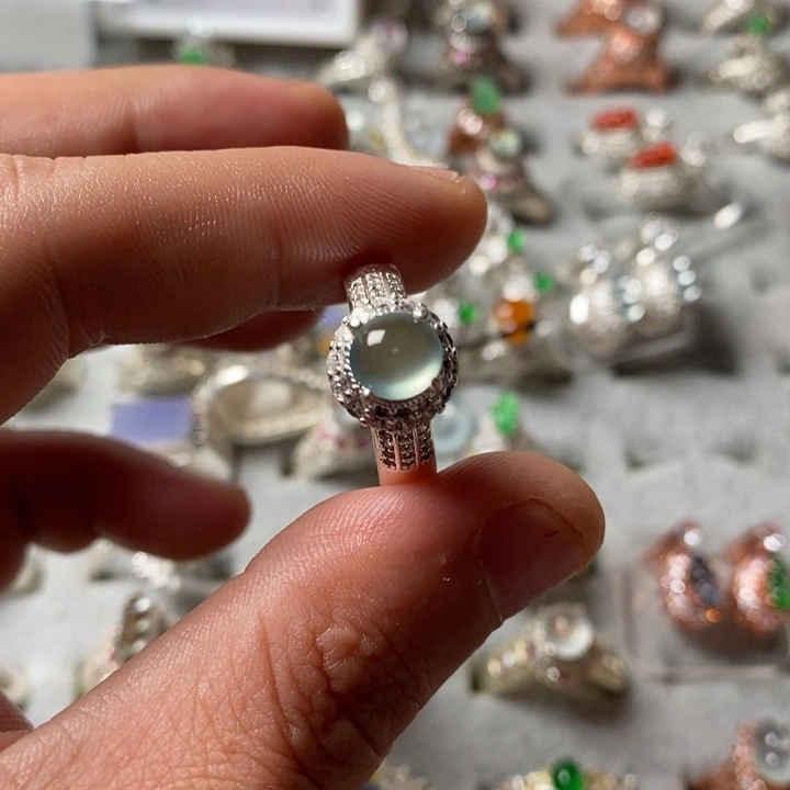 翡翠未镶嵌戒指戒指