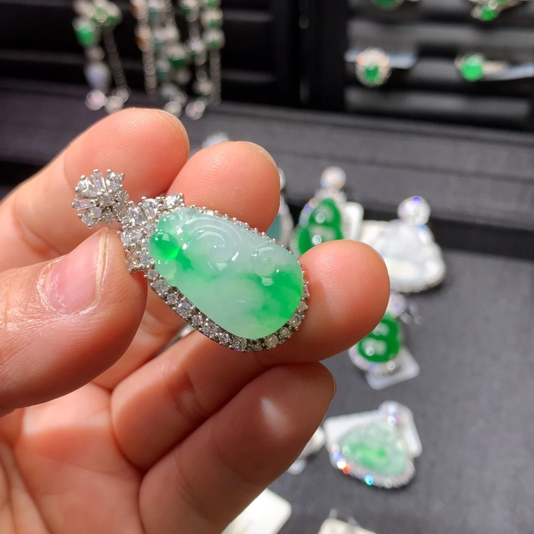 翡翠银S925镶嵌颈饰