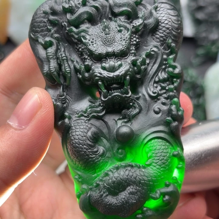 定制翡翠未镶嵌天然翡翠A货龙牌