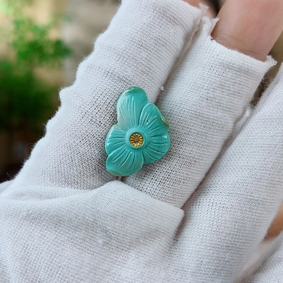 未镶嵌绿松石珠宝奇石