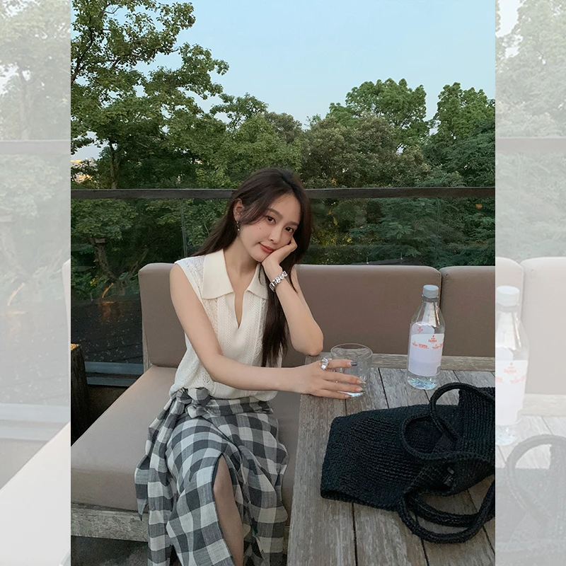 髙质感莱赛尔天丝镂空肌理感翻领无袖针织衫 夏季女上衣QH242030