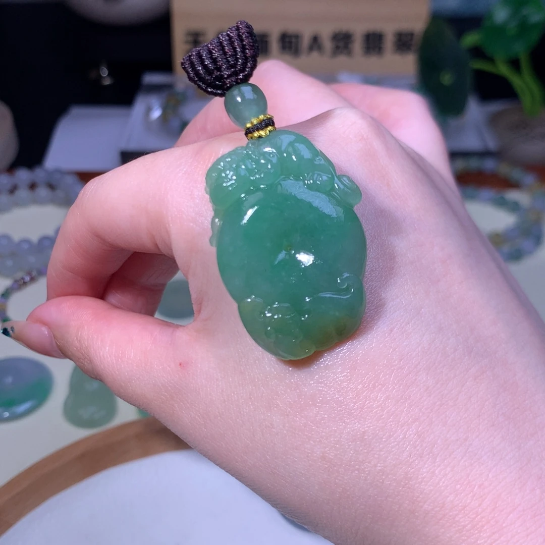 未镶嵌定制翡翠黄加绿仿古扣