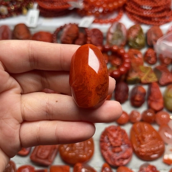 王***志未镶嵌手串南红玛瑙