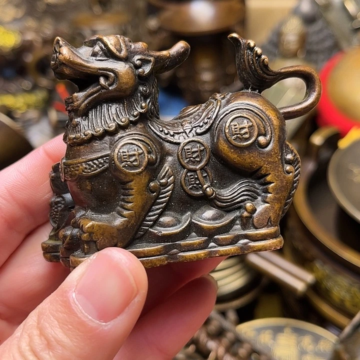 精美铜器批发档口