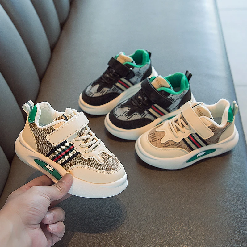 【华子专享】2024秋季新款男孩网面轻便防滑女童校园运动鞋A022