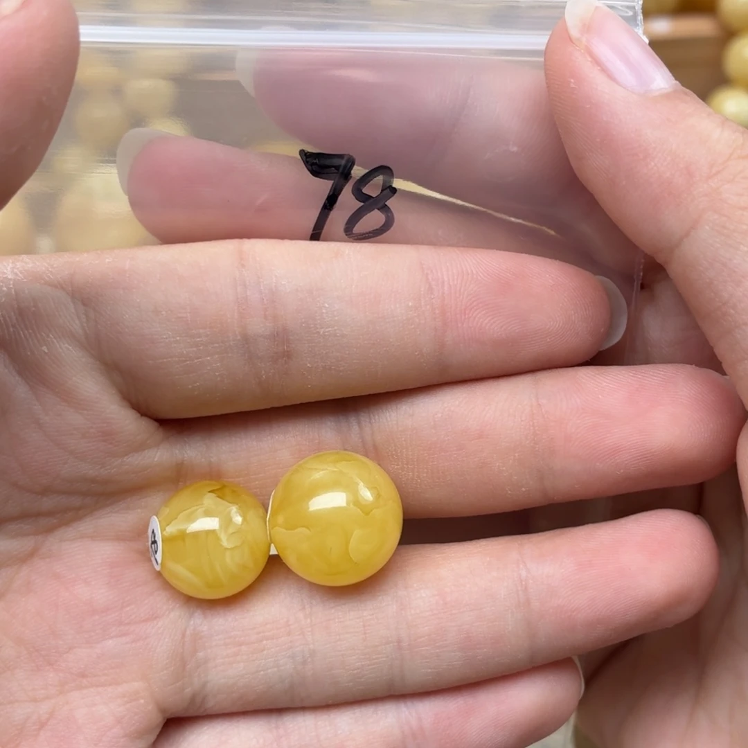 遇***^裸石蜜蜡未镶嵌蜜蜡