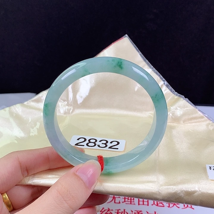 海***盐未镶嵌手镯翡翠58圈