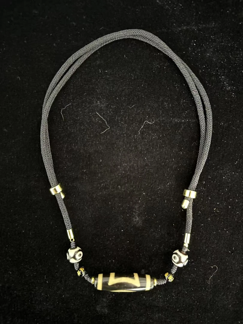 【千千冰冰】天地牙黄圆润搭配两颗小三眼珠子天然玛瑙圆润饱满漂亮