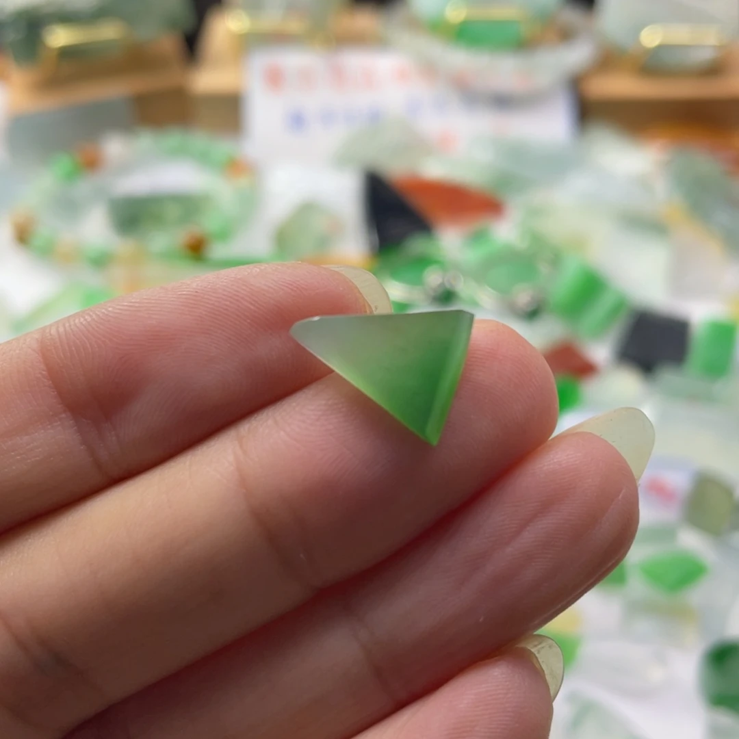 定制翡翠未镶嵌天然缅甸翡翠