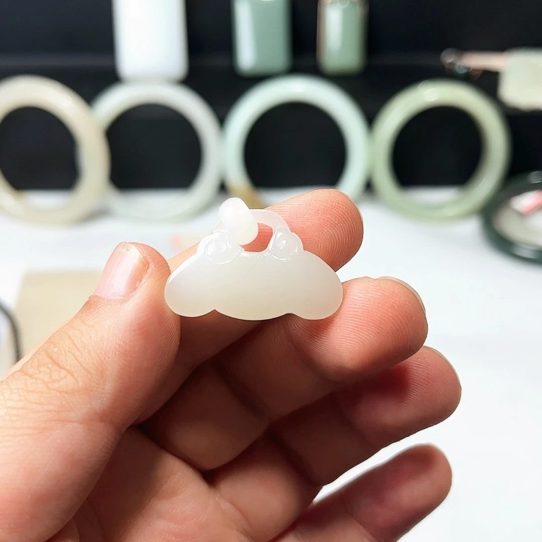 和田玉未镶嵌吊坠(不含链)31