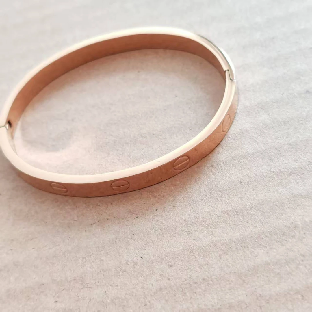 【南非定制】经典高级轻奢大气百搭手镯AJ112003