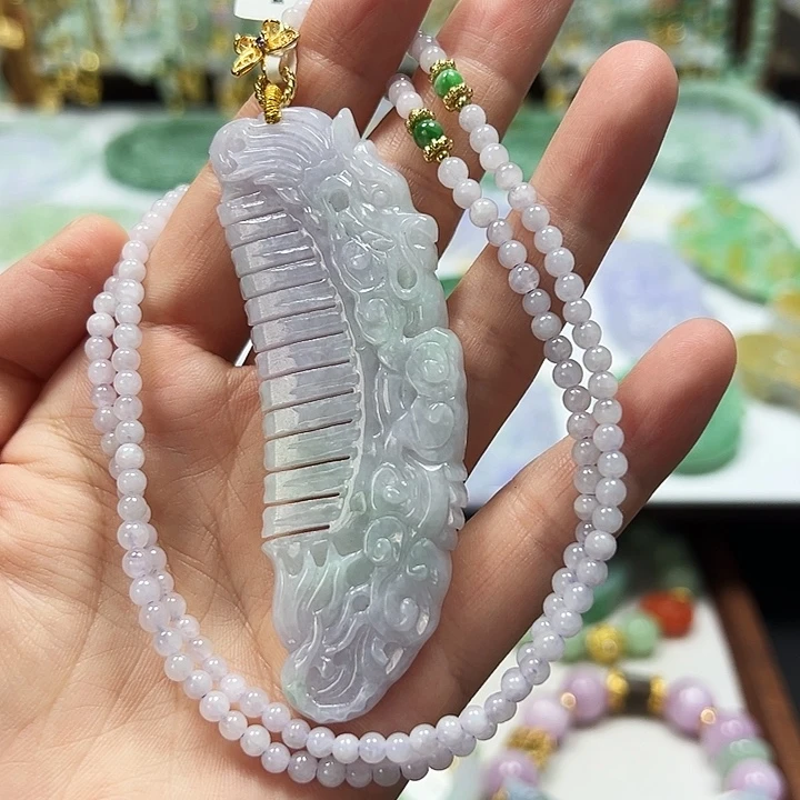 翡翠未镶嵌颈饰吊坠