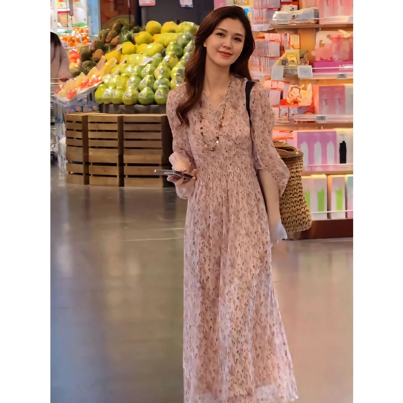 小香风V领碎花连衣裙女2025夏季新款长裙时尚洋气减龄薄款裙子女