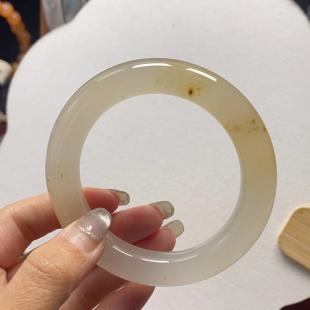 石英质玉未镶嵌手镯60特价不退换有扣手