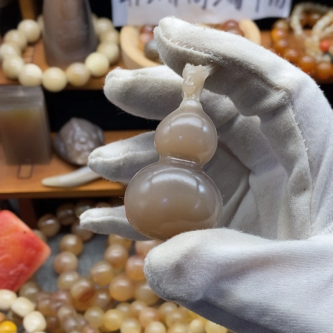 5.7cm一等料白水牛角葫芦手把件项链吊坠